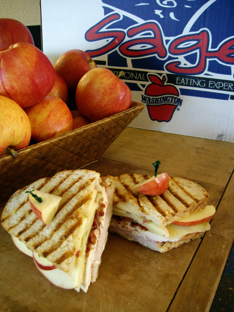 recipe-bacon-apple-turkey-sandwich