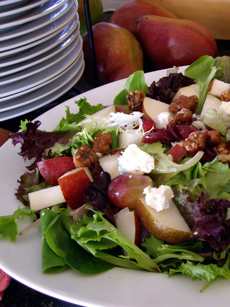 sage-fresh-pear-and-baby-green-salad